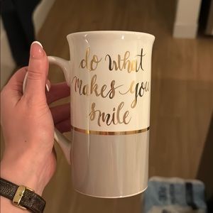 Tall mug